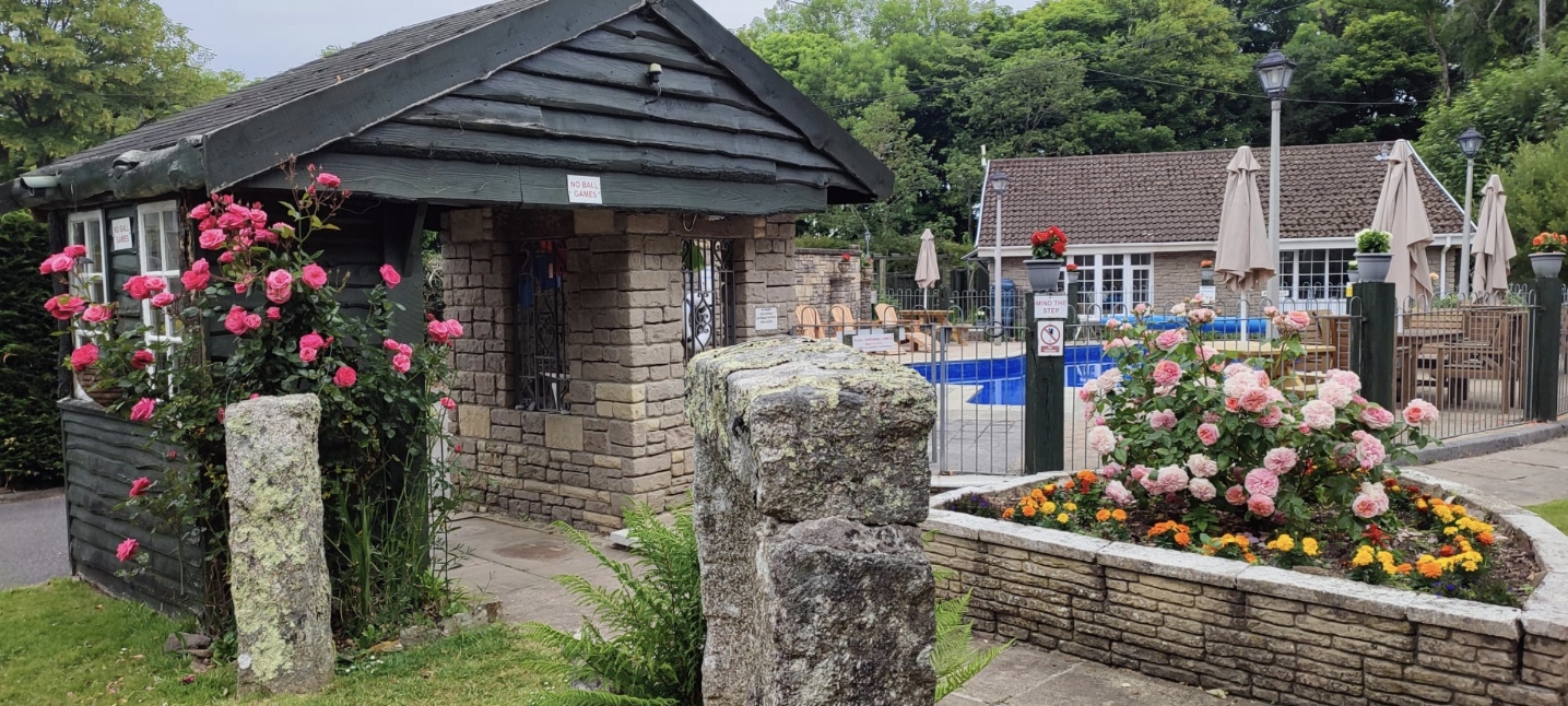 Gardens and outdoor seating at Granite Henge